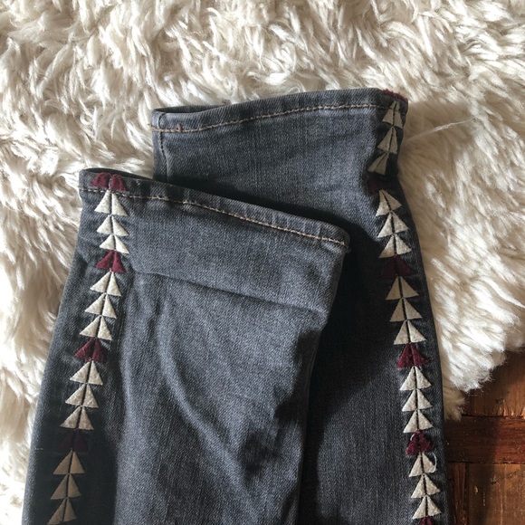 Driftwood | Marilyn Embroidered Skinny Jeans - Picture 8 of 8